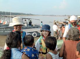 Japanese students finish trip down Amazon River